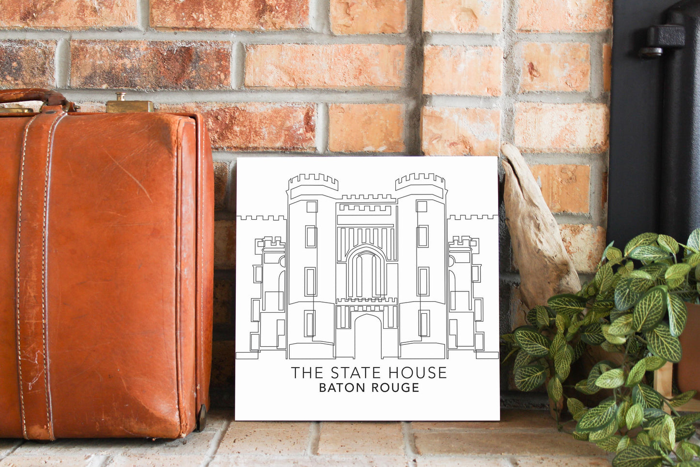 Minimalistic Baton Rouge State House | Wood Sign | Eaches | Min 2