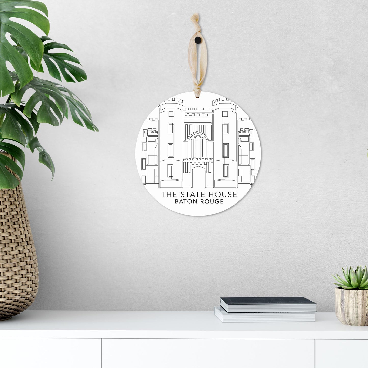 Minimalistic Baton Rouge State House | Wood Ornament | Eaches | Min 1