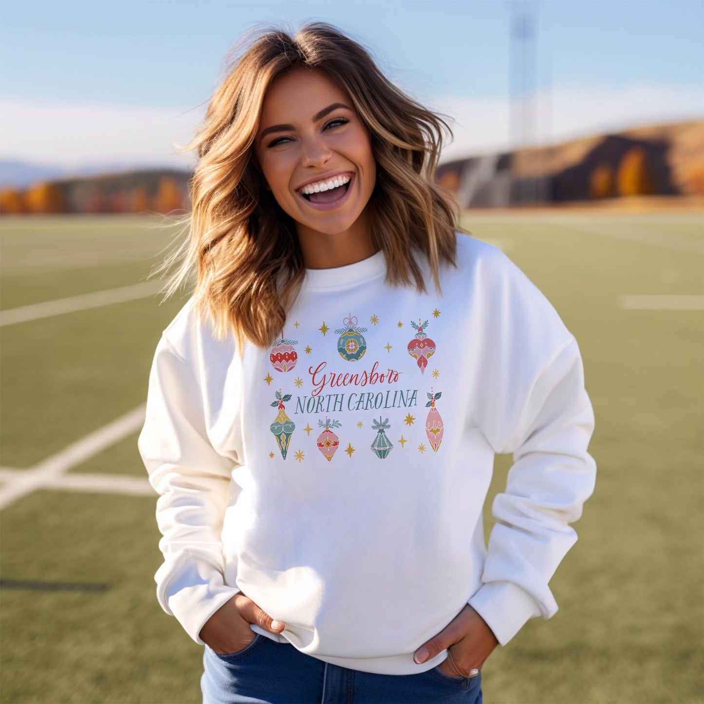 Gildan Sweatshirt White-Ornament Gems