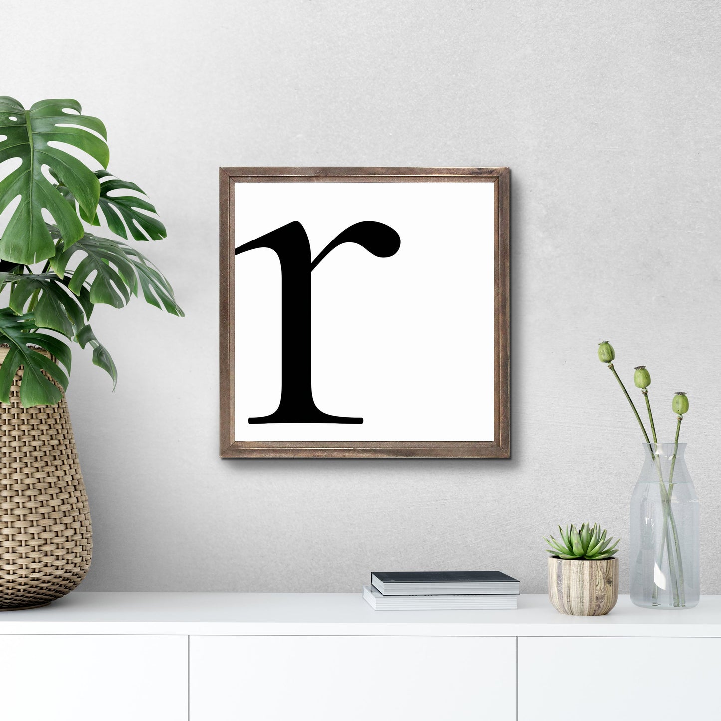 Minimalist Monogram R | Wood Sign | Eaches | Min 1