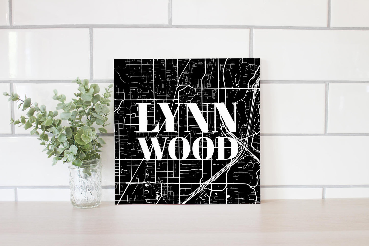 Minimalistic B&W Washington Lynnwood Map | Wood Sign | Eaches | Min 2