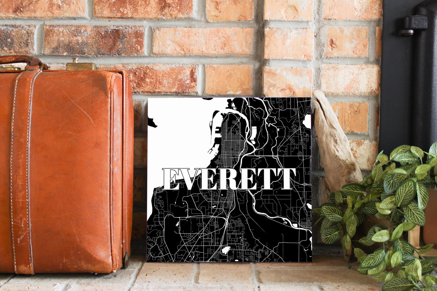 Minimalistic B&W Washington Everett Map | Wood Sign | Eaches | Min 2