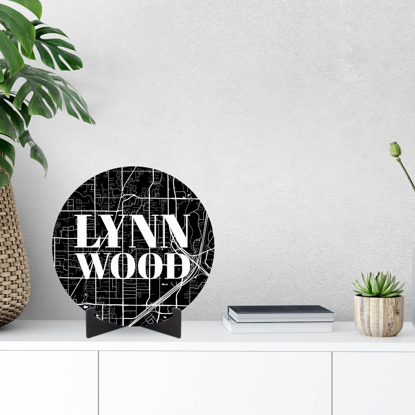 Minimalistic B&W Washington Lynnwood Map | Wood Sign | Eaches | Min 1