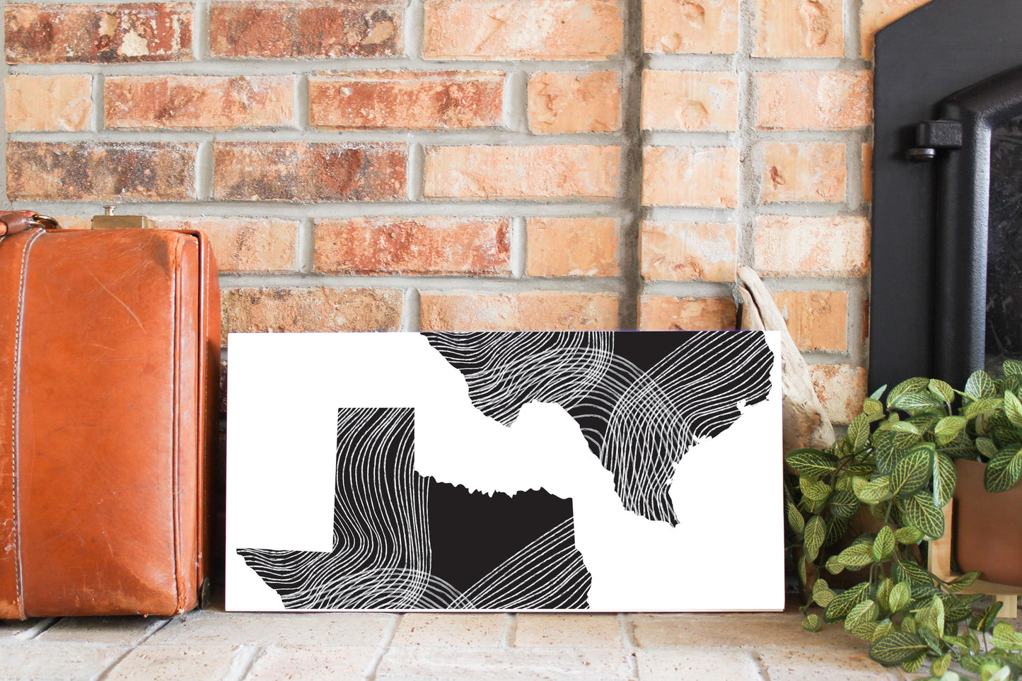 Modern Texas State Shape With Fluid Lines | Wood Sign | Eaches | Min 2