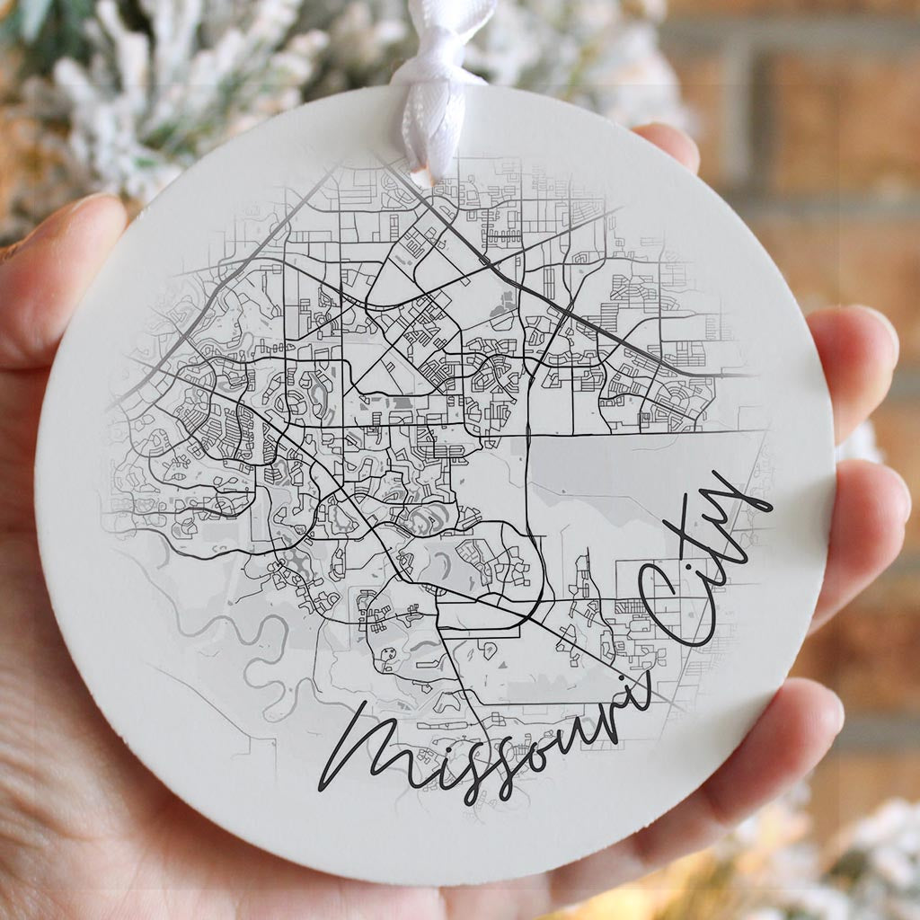 Minimalistic B&W Texas Missouri City Circle Map | Wood Ornament | Eaches | Min 6