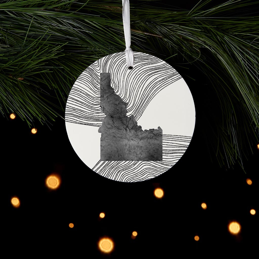 Minimalist B&W Idaho State With Fluid Lines | Wood Ornament | Eaches | Min 6