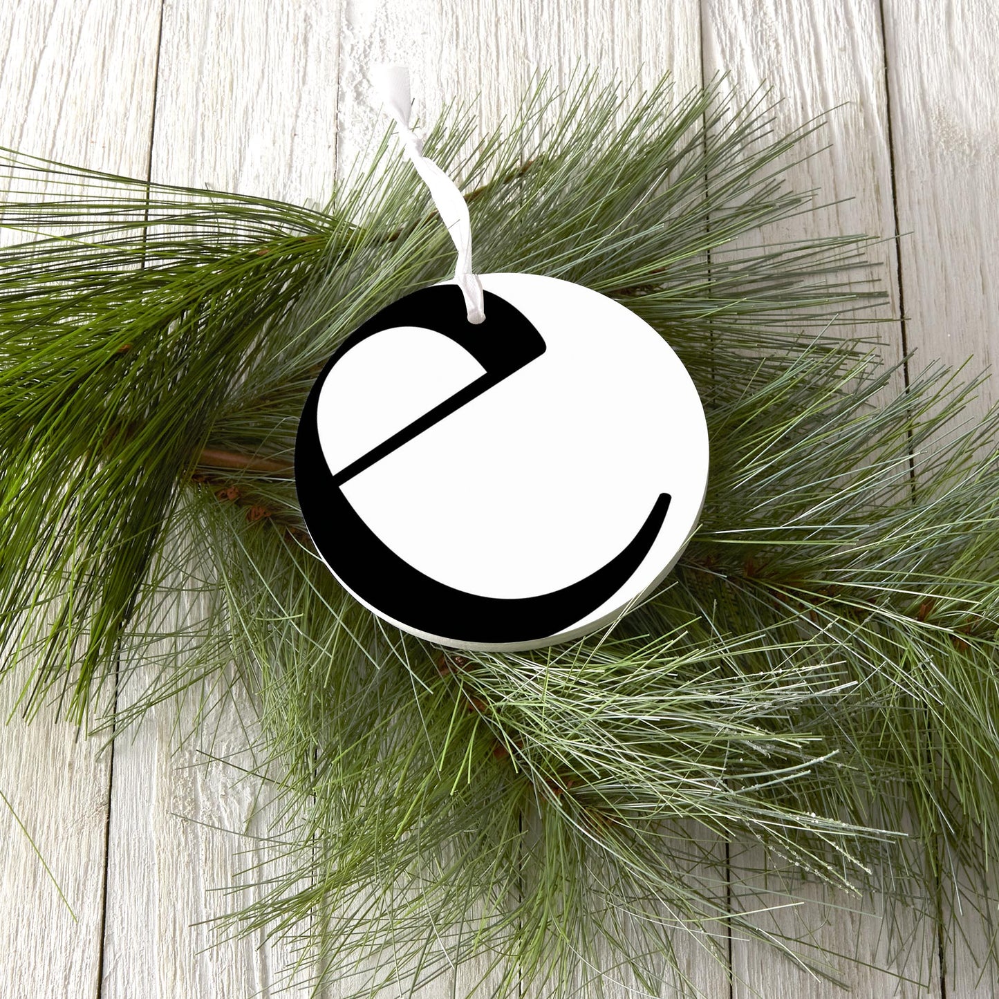 Minimalist Monogram E Circle| Wood Ornament | Eaches | Min 6