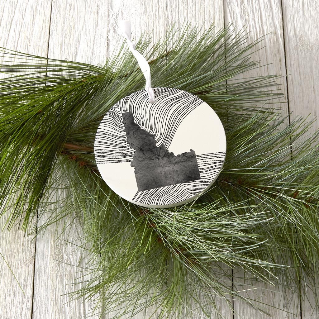 Minimalist B&W Idaho State With Fluid Lines | Wood Ornament | Eaches | Min 6