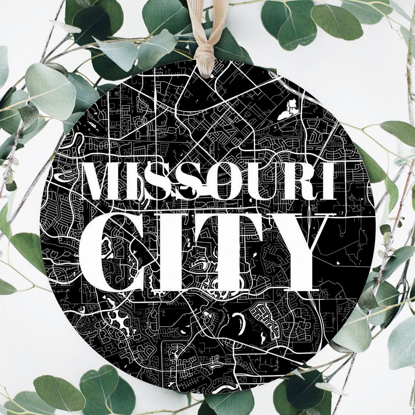 Minimalistic B&W Texas Missouri City Map | Wood Ornament | Eaches | Min 1