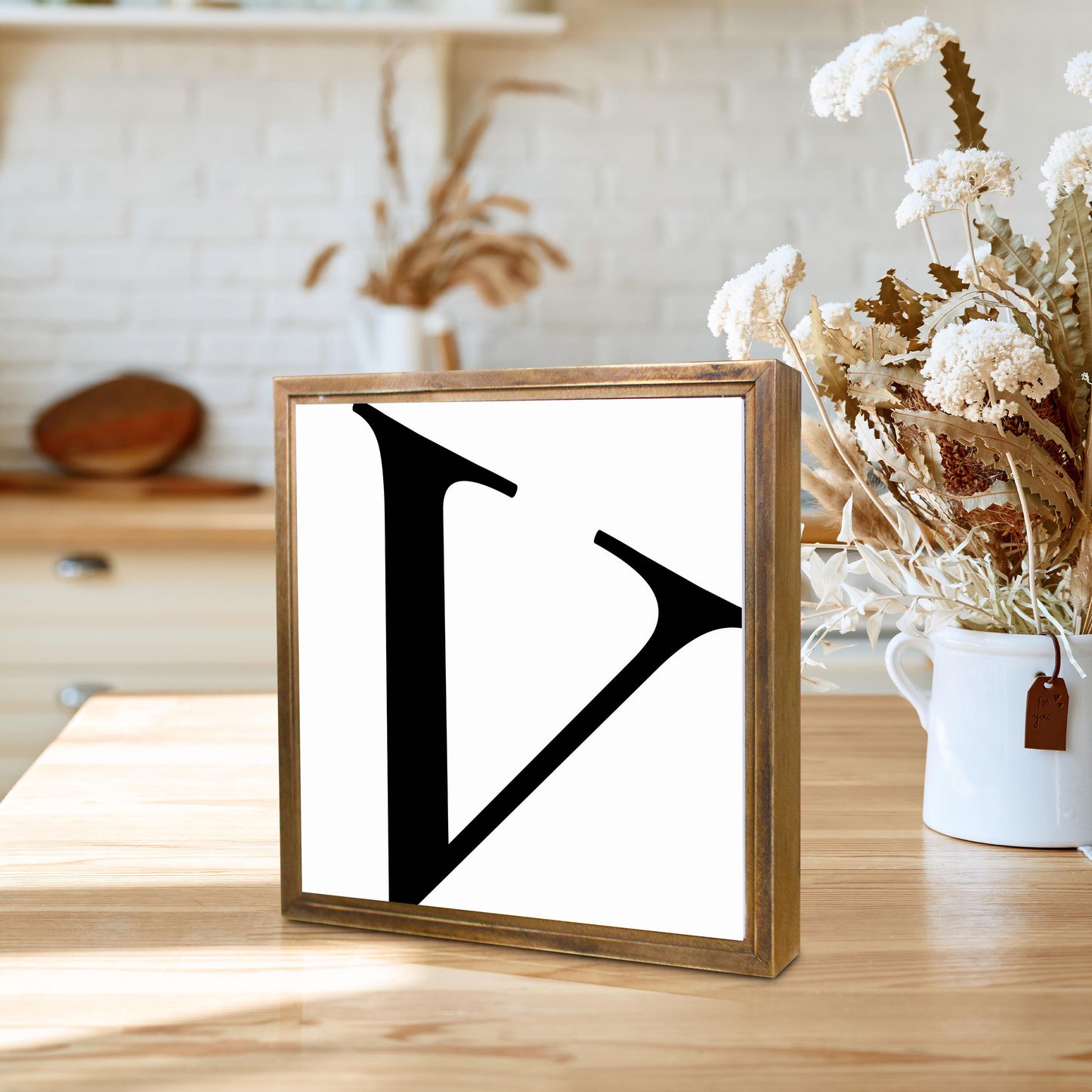 Minimalist Monogram V | Wood Sign | Eaches | Min 1