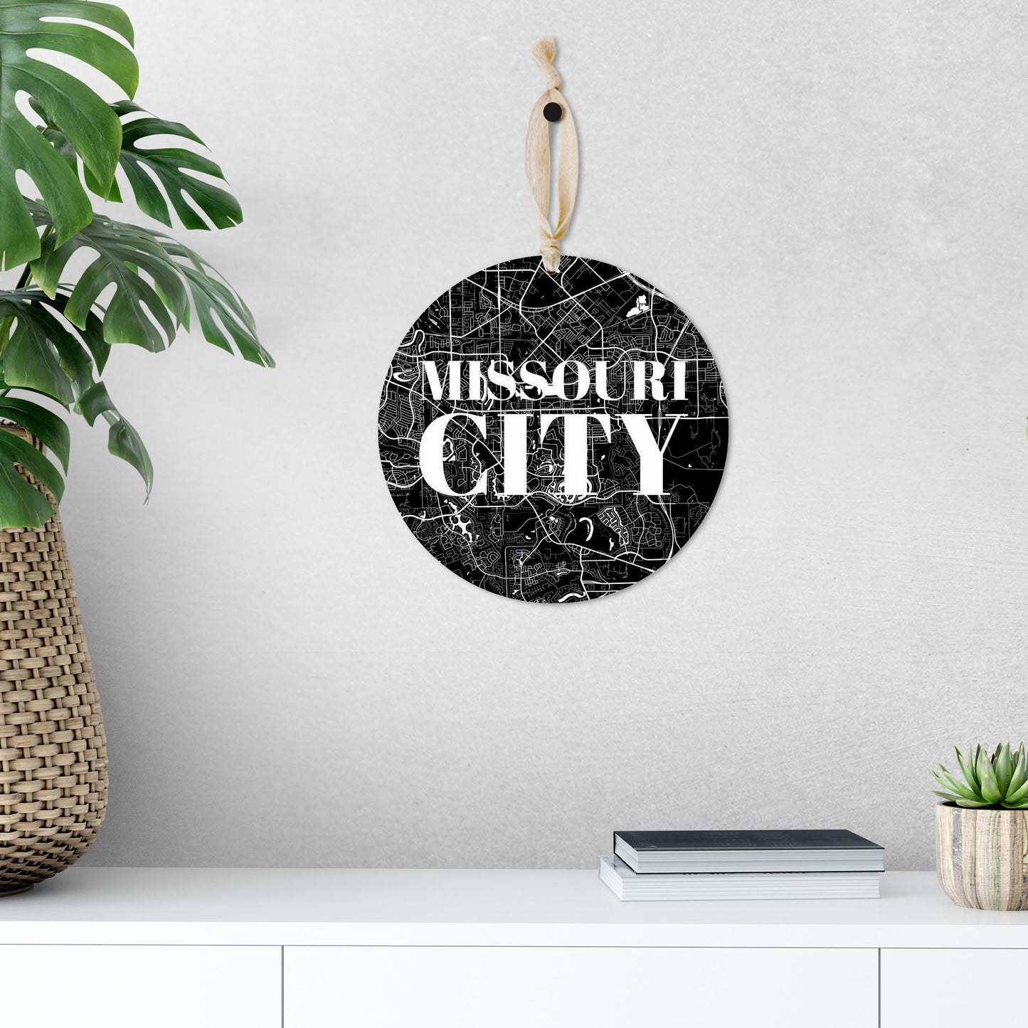 Minimalistic B&W Texas Missouri City Map | Wood Ornament | Eaches | Min 1