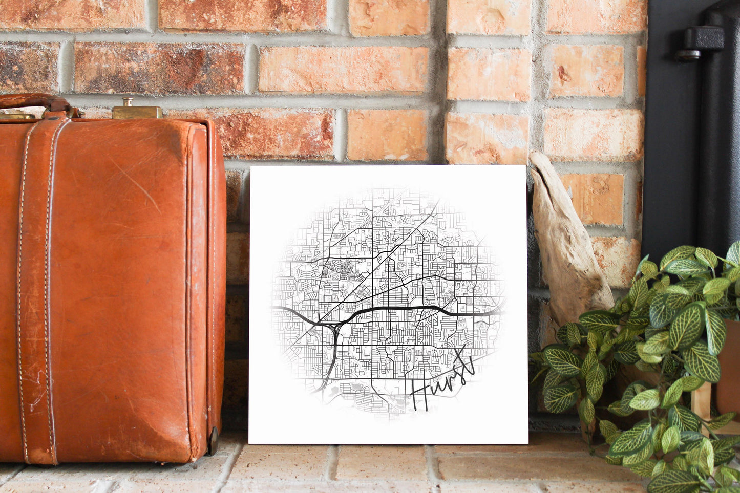 Minimalistic B&W Texas Hurst Circle Map | Wood Sign | Eaches | Min 2