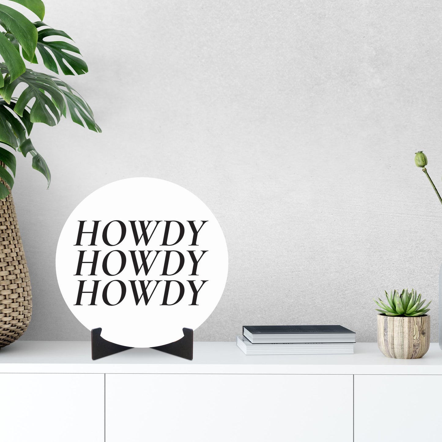 Minimalistic B&W Texas Howdy | Wood Sign | Eaches | Min 1