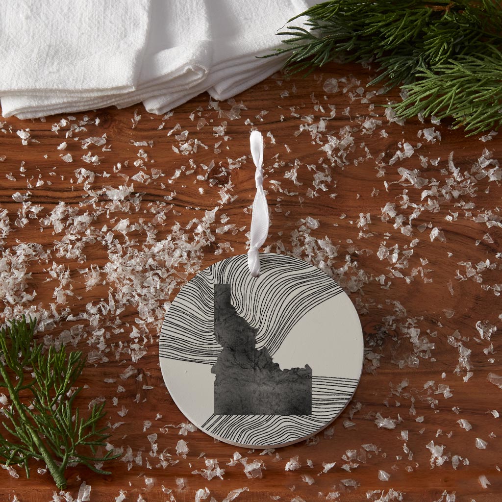 Minimalist B&W Idaho State With Fluid Lines | Wood Ornament | Eaches | Min 6