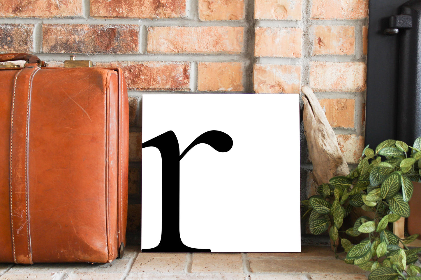 Minimal Monogram R| Wood Sign | Eaches | Min 2