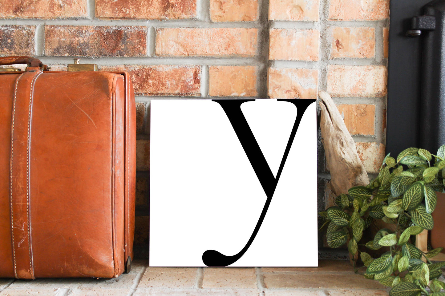 Minimal Monogram Y | Wood Sign | Eaches | Min 2