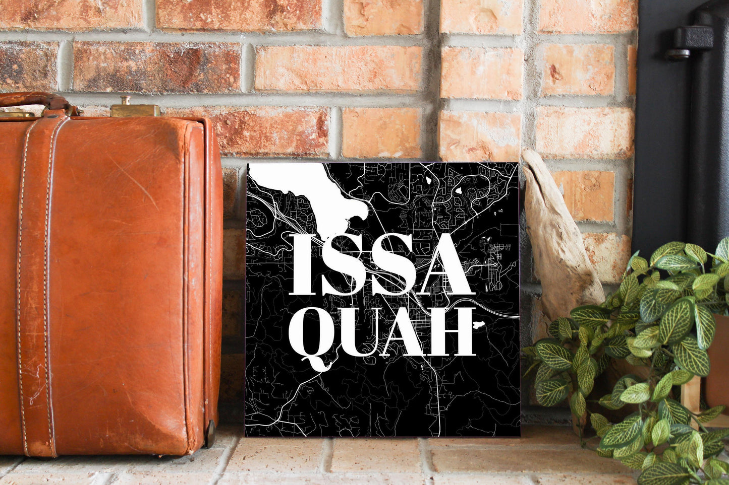 Minimalistic B&W Washington Issaquah Map | Wood Sign | Eaches | Min 2